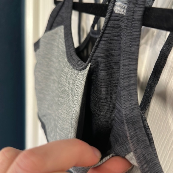 Pink Victoria’s Secret sports bra size small - Picture 3 of 5